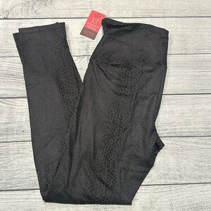 Women’s Yummie Tummie Lydia Faux Python gray leggings size XL NWT